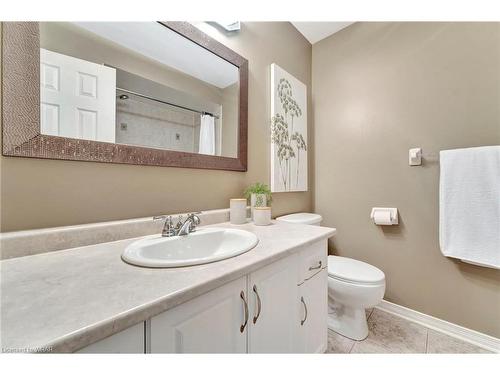 399 Hobbs Crescent, Milton, ON - Indoor Photo Showing Bathroom