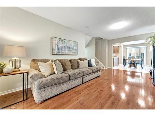 399 Hobbs Crescent, Milton, ON - Indoor Photo Showing Living Room