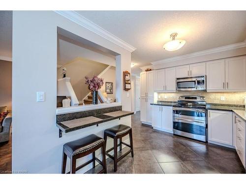 512 Northbrook Place, Kitchener, ON - Indoor Photo Showing Kitchen