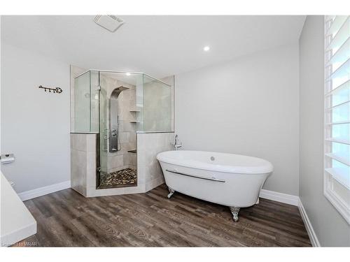 57 Halliday Drive Drive, Tavistock, ON - Indoor Photo Showing Bathroom