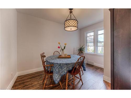 35 Pattandon Avenue, Kitchener, ON - Indoor Photo Showing Dining Room