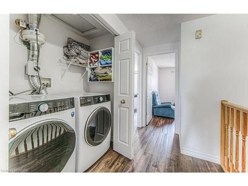 218 Red Clover Court, Kitchener, ON - Indoor Photo Showing Laundry Room