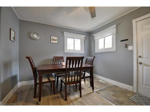 105 Francis Street, Cambridge, ON - Indoor Photo Showing Dining Room