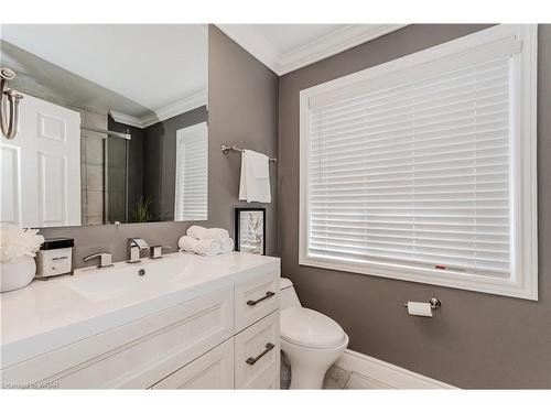 197 Cornwall Street, Waterloo, ON - Indoor Photo Showing Bathroom