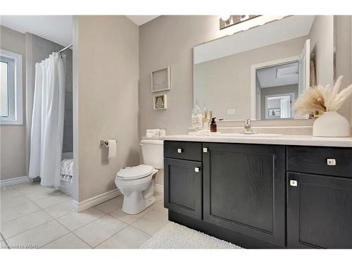 251 Cranbrook Street, Kitchener, ON - Indoor Photo Showing Bathroom