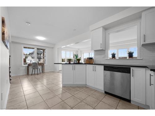 150 Watermill Street Street, Kitchener, ON - Indoor Photo Showing Kitchen With Upgraded Kitchen