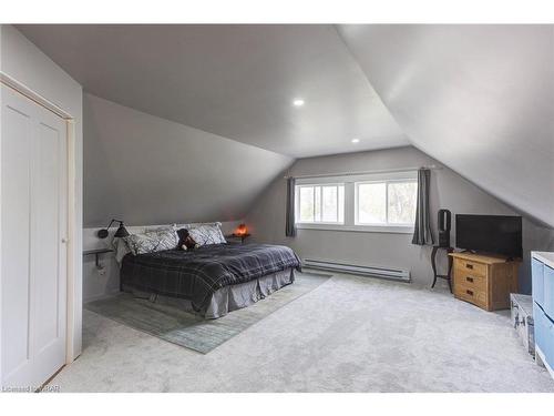 134 Webb Street, Harriston, ON - Indoor Photo Showing Bedroom