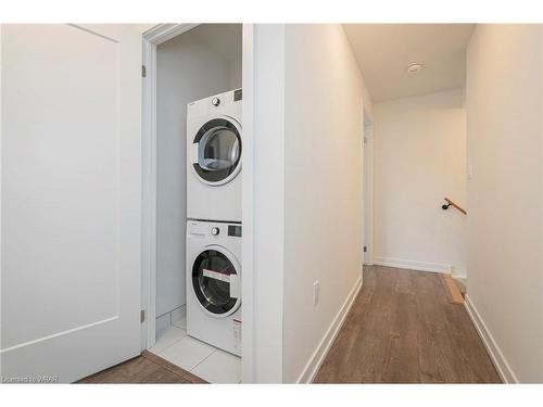 E13-20 Palace Street, Kitchener, ON - Indoor Photo Showing Laundry Room