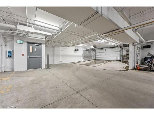 315-5 Wake Robin Drive, Kitchener, ON - Indoor Photo Showing Garage