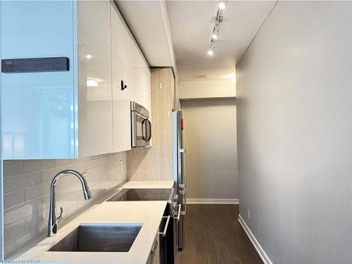 705-57 St Joseph Street, Toronto, ON - Indoor Photo Showing Kitchen With Upgraded Kitchen