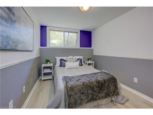 9A-45 Cedarhill Crescent, Kitchener, ON - Indoor Photo Showing Bedroom