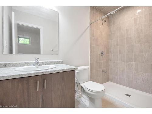 57-25 Isherwood Avenue, Cambridge, ON - Indoor Photo Showing Bathroom