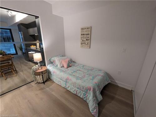 518-1 Jarvis Street, Hamilton, ON - Indoor Photo Showing Bedroom