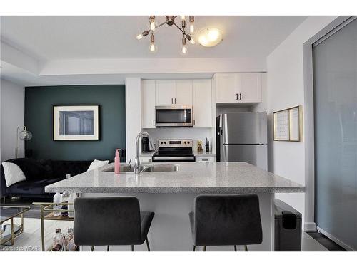 317-450 Dundas Street, Waterdown, ON - Indoor Photo Showing Kitchen With Stainless Steel Kitchen With Upgraded Kitchen
