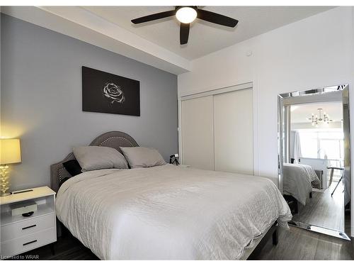 317-450 Dundas Street, Waterdown, ON - Indoor Photo Showing Bedroom