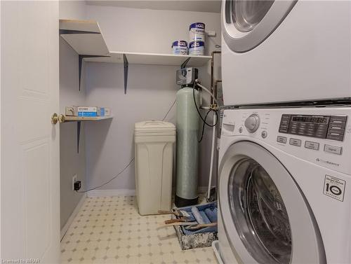 65-3085 Kingsway Drive, Kitchener, ON - Indoor Photo Showing Laundry Room