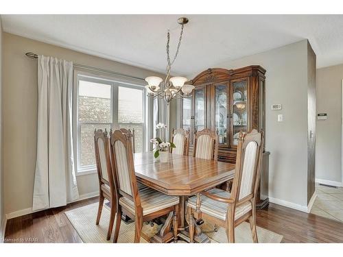 69 Coulthard Boulevard, Cambridge, ON - Indoor Photo Showing Dining Room