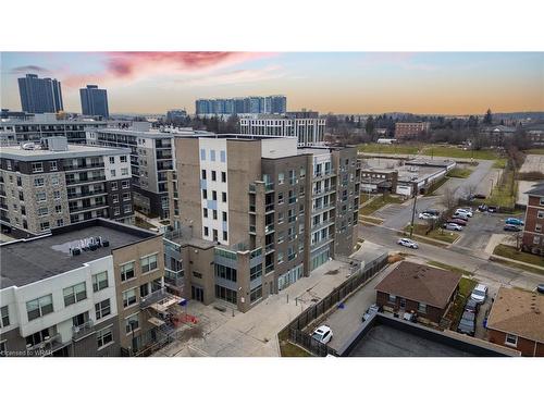 H204-62 Balsam Street, Waterloo, ON - Outdoor With View