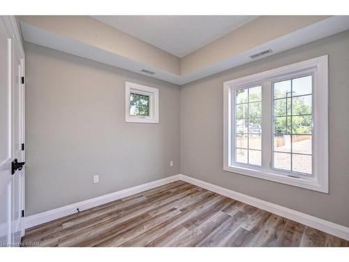 1-33 Murray Court, Milverton, ON - Indoor Photo Showing Other Room