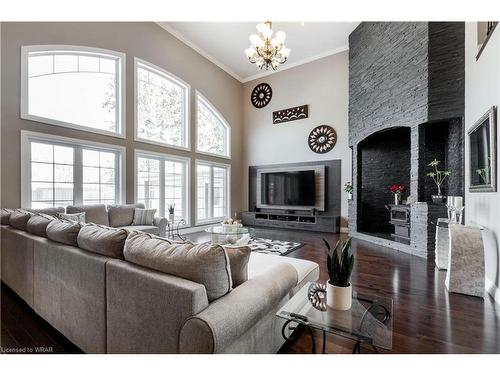 1548 Roseville Road, Roseville, ON - Indoor Photo Showing Living Room