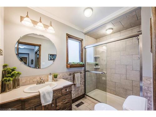 34 Euclid Avenue, Waterloo, ON - Indoor Photo Showing Bathroom