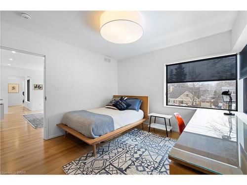 66 Metcalfe Street, Guelph, ON - Indoor Photo Showing Bedroom