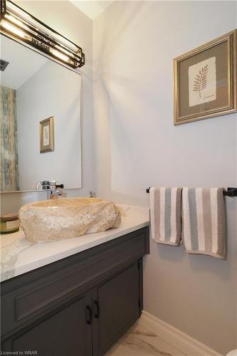 152 Dalewood Drive, Kitchener, ON - Indoor Photo Showing Bathroom