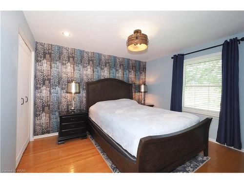 152 Dalewood Drive, Kitchener, ON - Indoor Photo Showing Bedroom