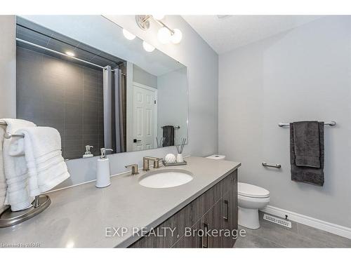 300 Grange Road, Guelph, ON - Indoor Photo Showing Bathroom