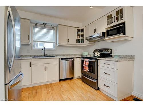 456 Red River Drive, Waterloo, ON - Indoor Photo Showing Kitchen