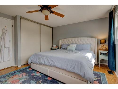 456 Red River Drive, Waterloo, ON - Indoor Photo Showing Bedroom