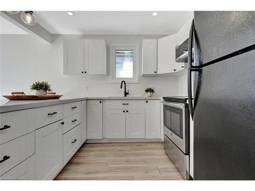 23 Elliott Avenue, Brantford, ON - Indoor Photo Showing Kitchen