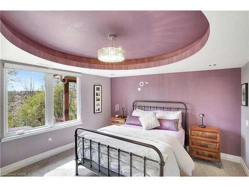 36 Hillcrest Lane, Kitchener, ON - Indoor Photo Showing Bedroom
