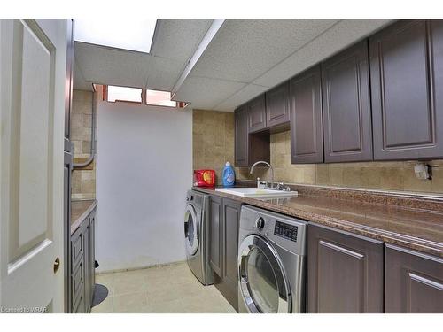 75 Stonehenge Place, Kitchener, ON - Indoor Photo Showing Laundry Room