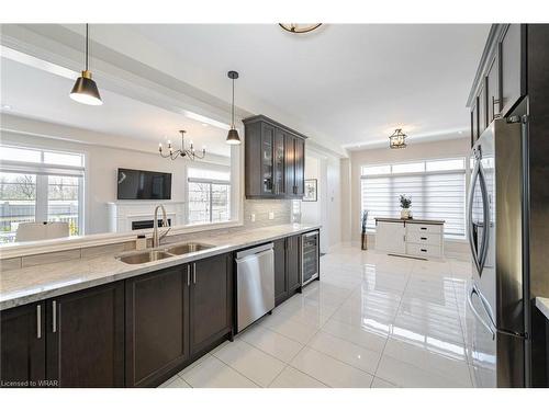 140 Robertson Road, Ancaster, ON - Indoor Photo Showing Kitchen With Double Sink