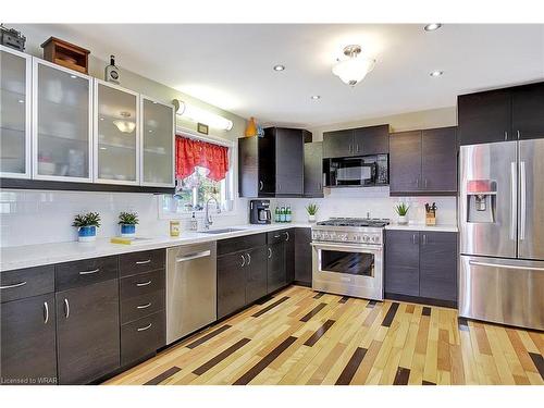 102 Tait Street, Cambridge, ON - Indoor Photo Showing Kitchen With Upgraded Kitchen
