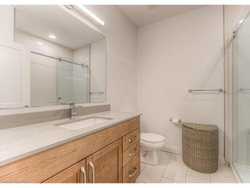 507-399 Queen Street S, Kitchener, ON - Indoor Photo Showing Bathroom