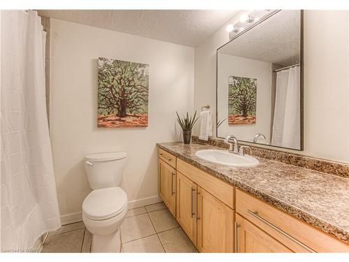 137 Huber Street, Kitchener, ON - Indoor Photo Showing Bathroom