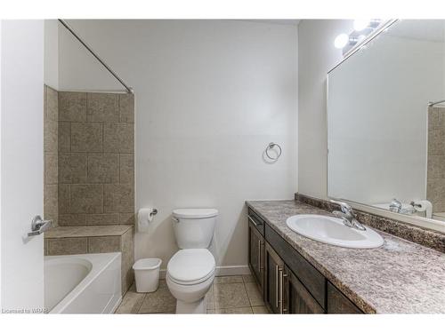 137 Huber Street, Kitchener, ON - Indoor Photo Showing Bathroom