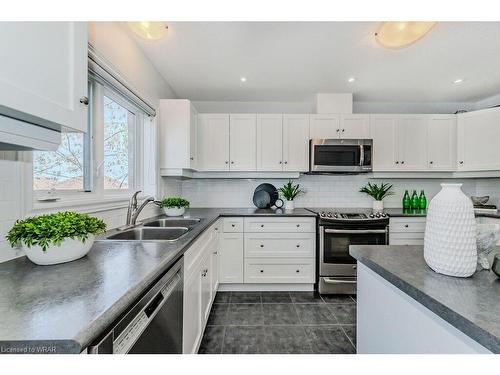 M2-70 Willowrun Drive, Kitchener, ON - Indoor Photo Showing Kitchen With Double Sink