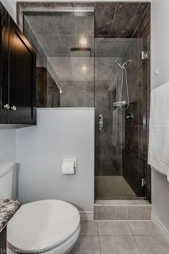 M2-70 Willowrun Drive, Kitchener, ON - Indoor Photo Showing Bathroom