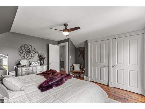 464 Scott Street, St. Catharines, ON - Indoor Photo Showing Bedroom