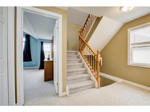 646 Mortimer Drive, Cambridge, ON - Indoor Photo Showing Other Room