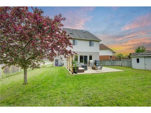 646 Mortimer Drive, Cambridge, ON - Outdoor With Backyard