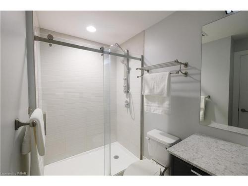 317-155 St Leger Street Street, Kitchener, ON - Indoor Photo Showing Bathroom