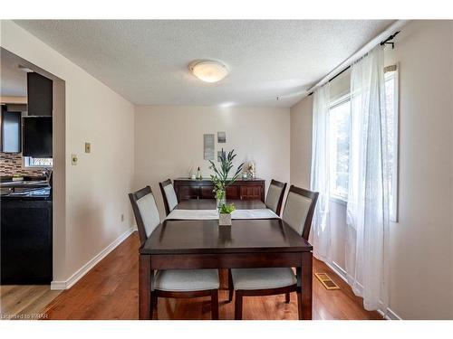 108 Rushbrook Drive, Kitchener, ON - Indoor Photo Showing Dining Room