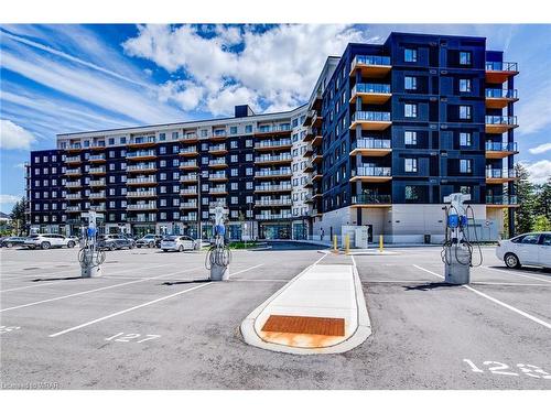 422-525 New Dundee Road, Kitchener, ON - Outdoor With Balcony With Facade