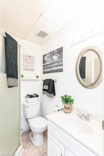 124 Dalegrove Drive, Kitchener, ON - Indoor Photo Showing Bathroom