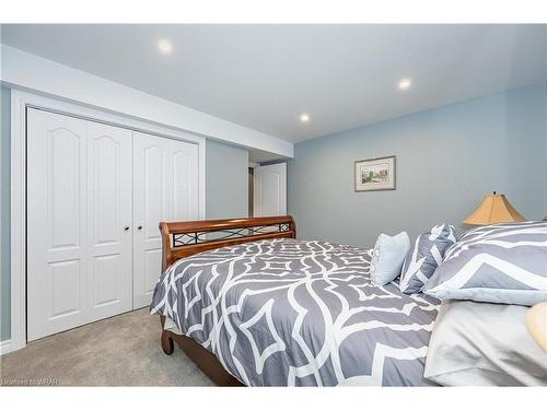 4 Cottonwood Crescent, Cambridge, ON - Indoor Photo Showing Bedroom