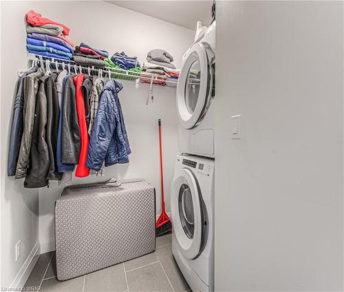 406-399 Queen Street South, Kitchener, ON - Indoor Photo Showing Laundry Room